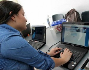 10007541_666411400087395_1873185085_n