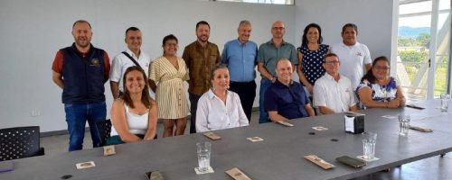 Mesa de directivos d ela universidad de caldas