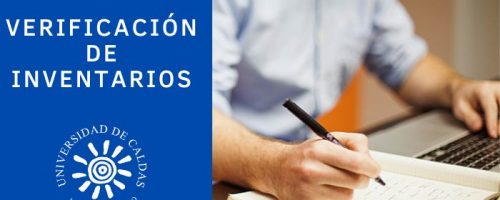 Persona con un cuaderno y el texto: verificación de inventarios