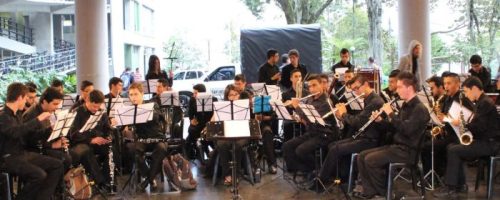 Integrantes de la banda sinfónica de la Universidad de Caldas