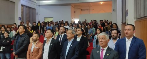 Varias personas en la celebración de los 10 años del Programa de Administración Financiera